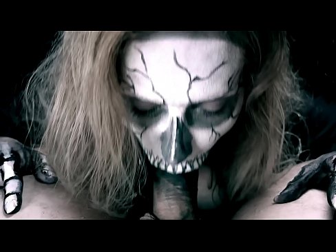 ❤️ Tfajla tad-dimostrazzjoni terda vit b'ħalqha iswed u tibla' cum. ☑ Vidjo porn lilna mt.villagesexvideos.ru ﹏